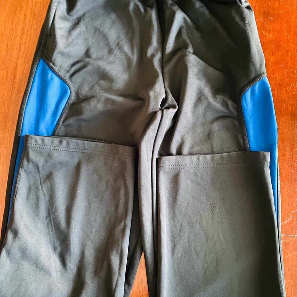 NIKE BOYS BLK Thermal Fit XL Bottoms Jordan logo like new condition